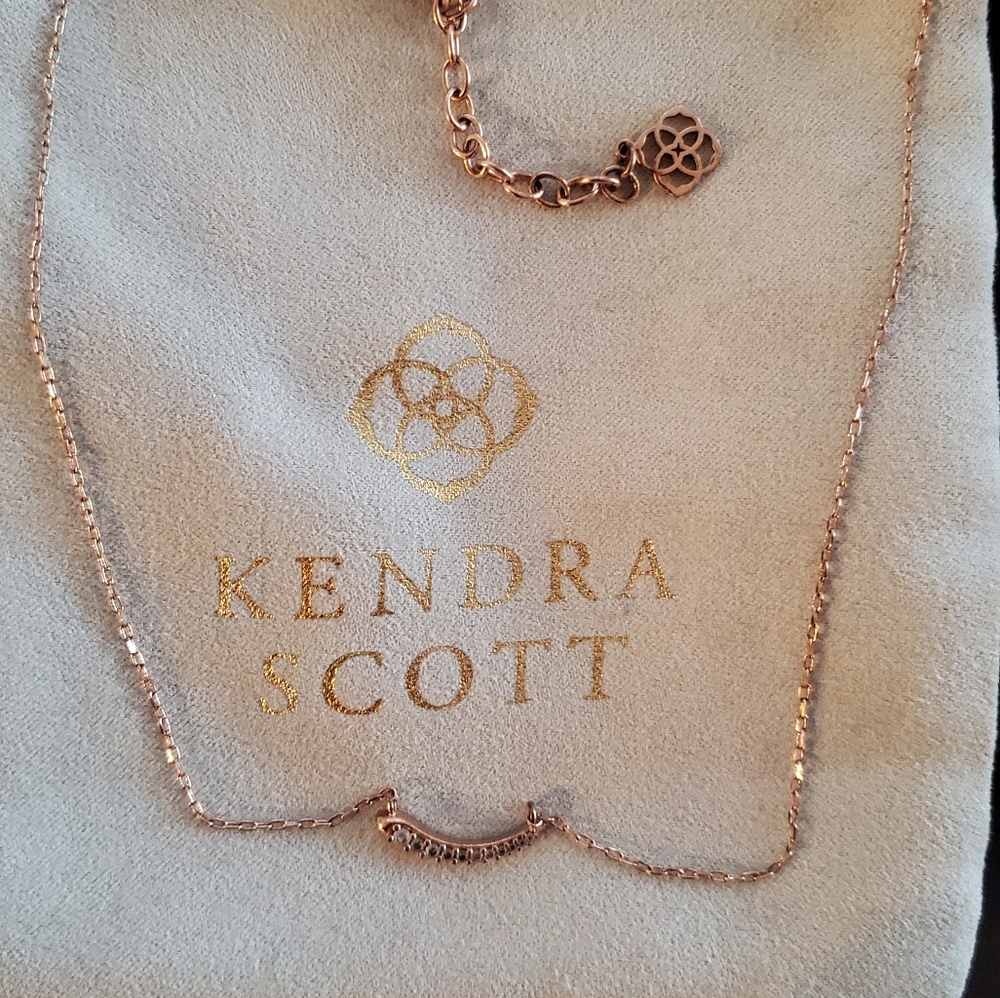 Kendra Scott Necklace